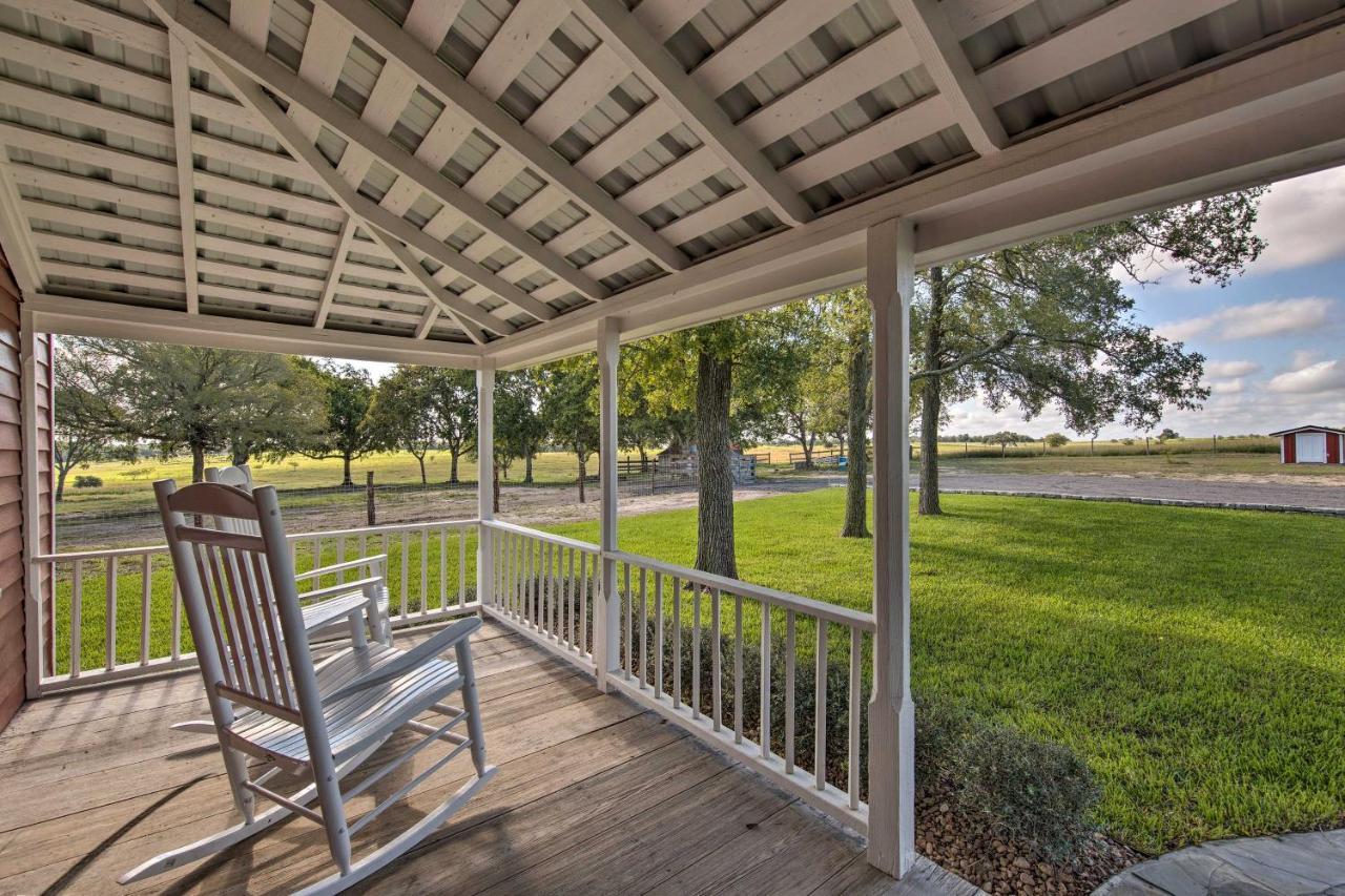 Peaceful Schulenburg Farmhouse With Fire Pit And Grill Eksteriør bilde
